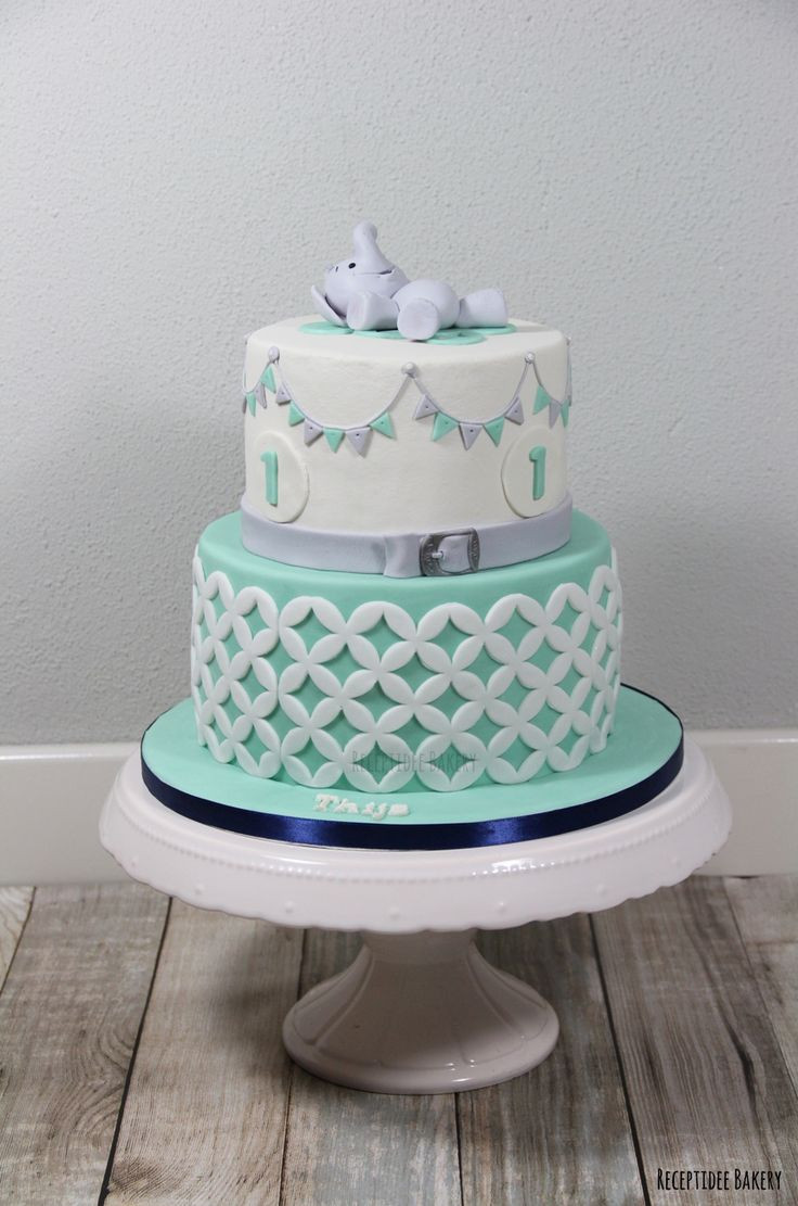 One Year Old Birthday Cake
 The 25 best 1 year old birthday cake ideas on Pinterest