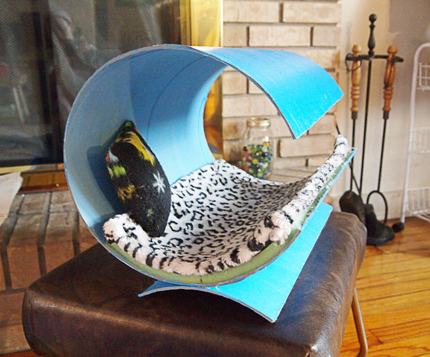 Outdoor Cat Bed DIY
 DIY Quick & Easy Modern Cat House