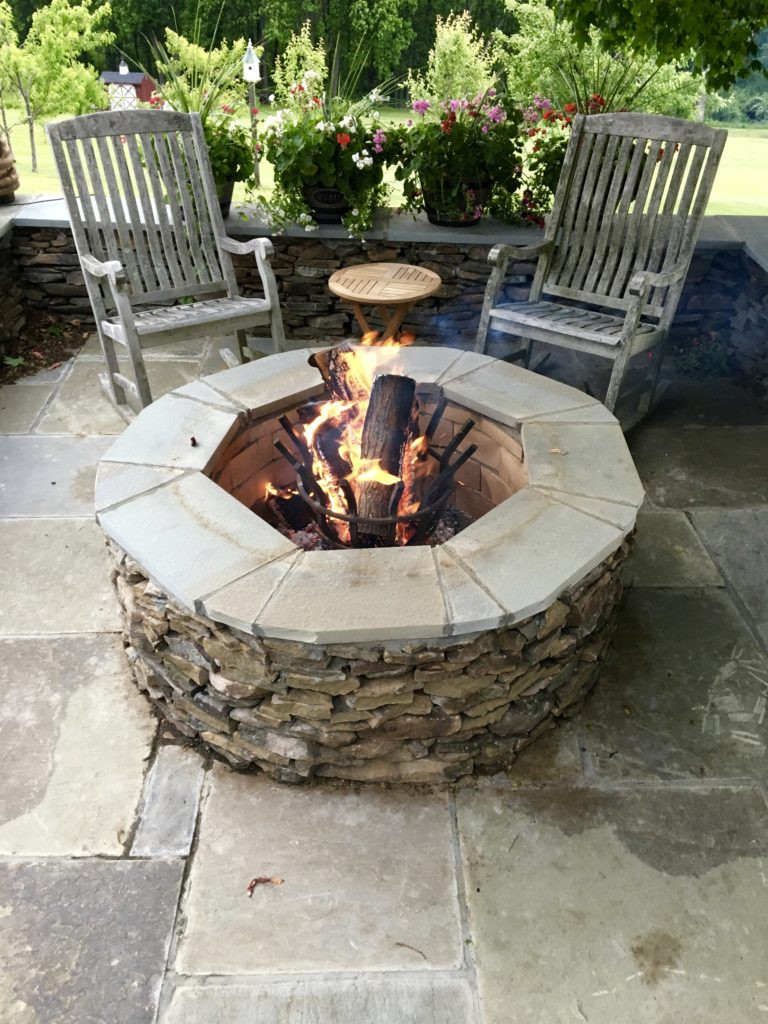 Outdoor Fire Pit Kits
 Round Outdoor Fire Pit Kit Centerpiece for Outdoor