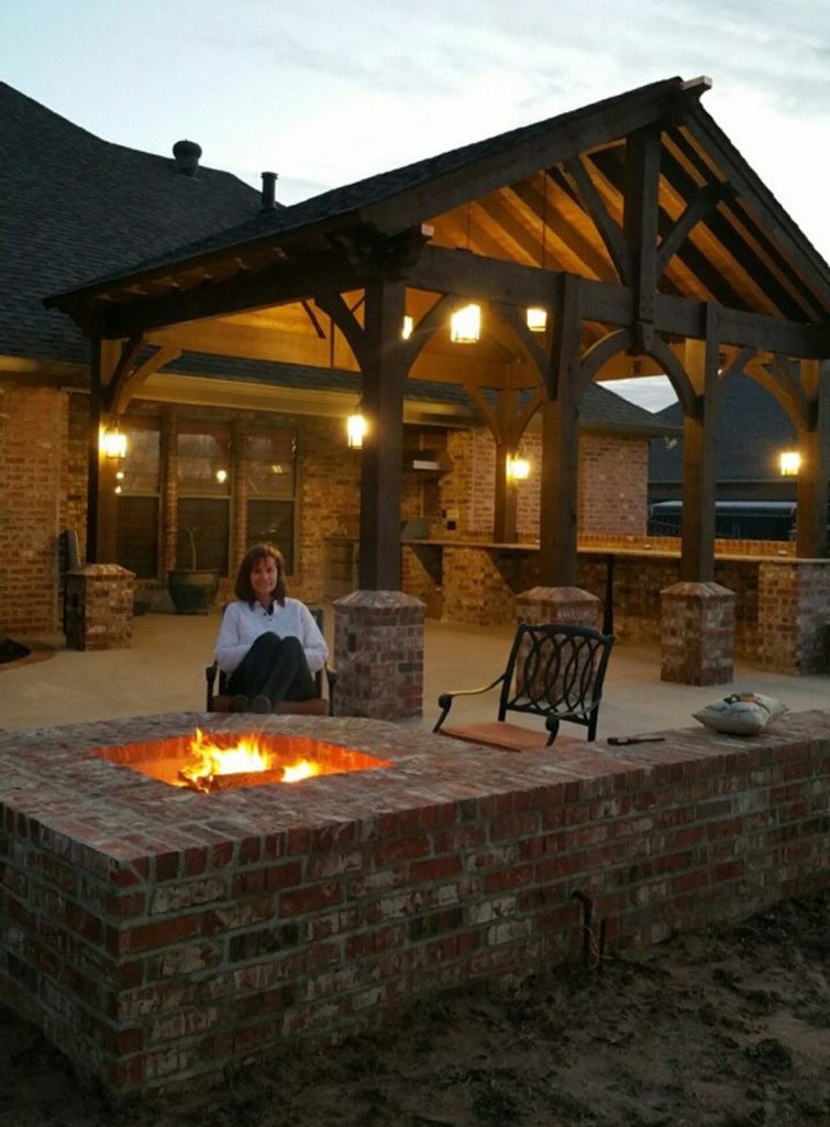 Outdoor Fire Pit Patio
 55 Best Backyard Retreats with Fire Pits Chimineas Fire
