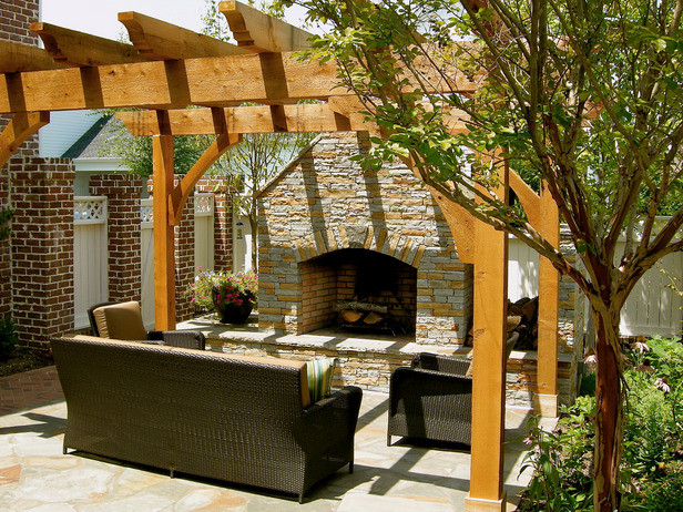 Outdoor Fireplace DIY
 12 Amazing Outdoor Fireplaces and Fire Pits