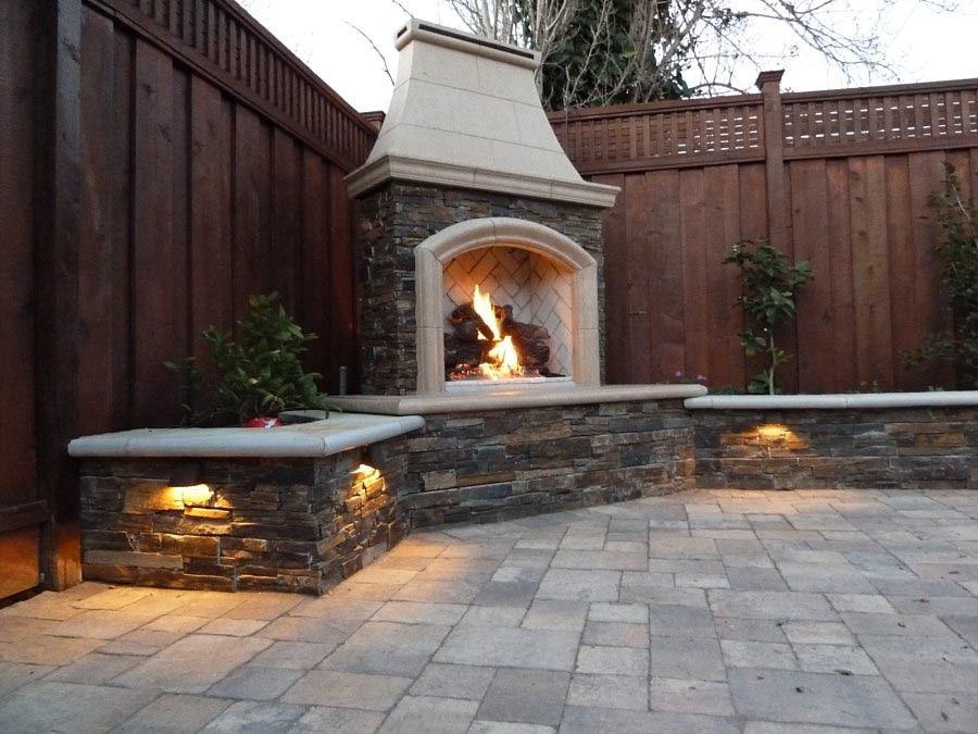 Outdoor Fireplace DIY
 Brick Outdoor Fireplace DIY