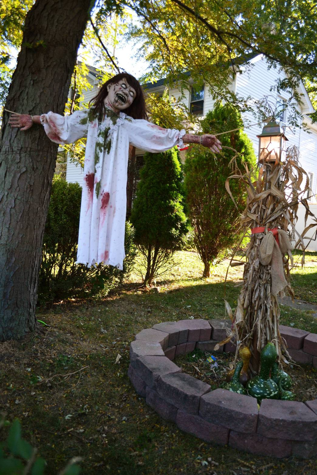 Outdoor Halloween Props
 35 Best Ideas For Halloween Decorations Yard With 3 Easy Tips