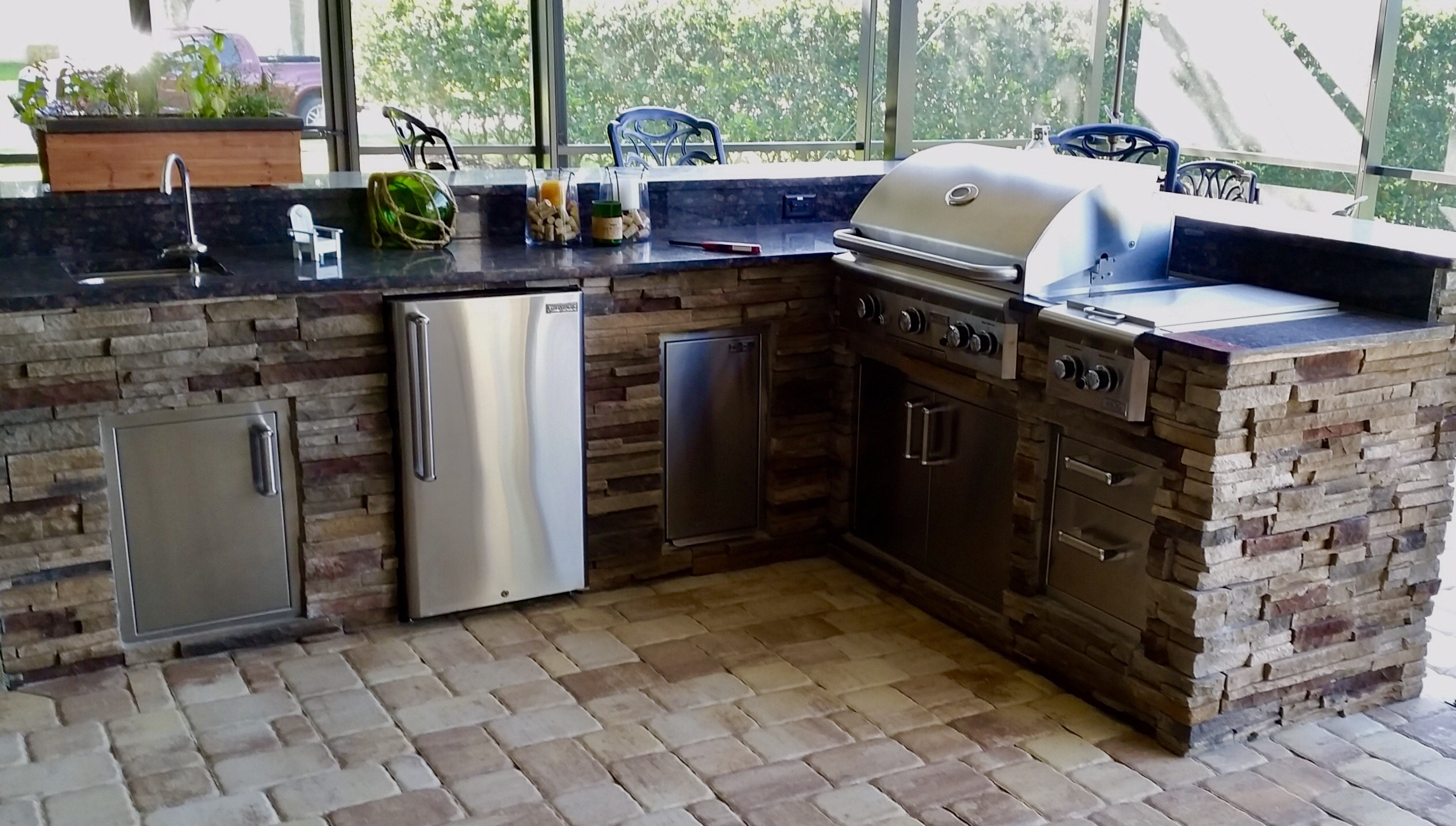 Outdoor Kitchen Appliances
 Do I Need Special Appliances for an Outdoor Kitchen