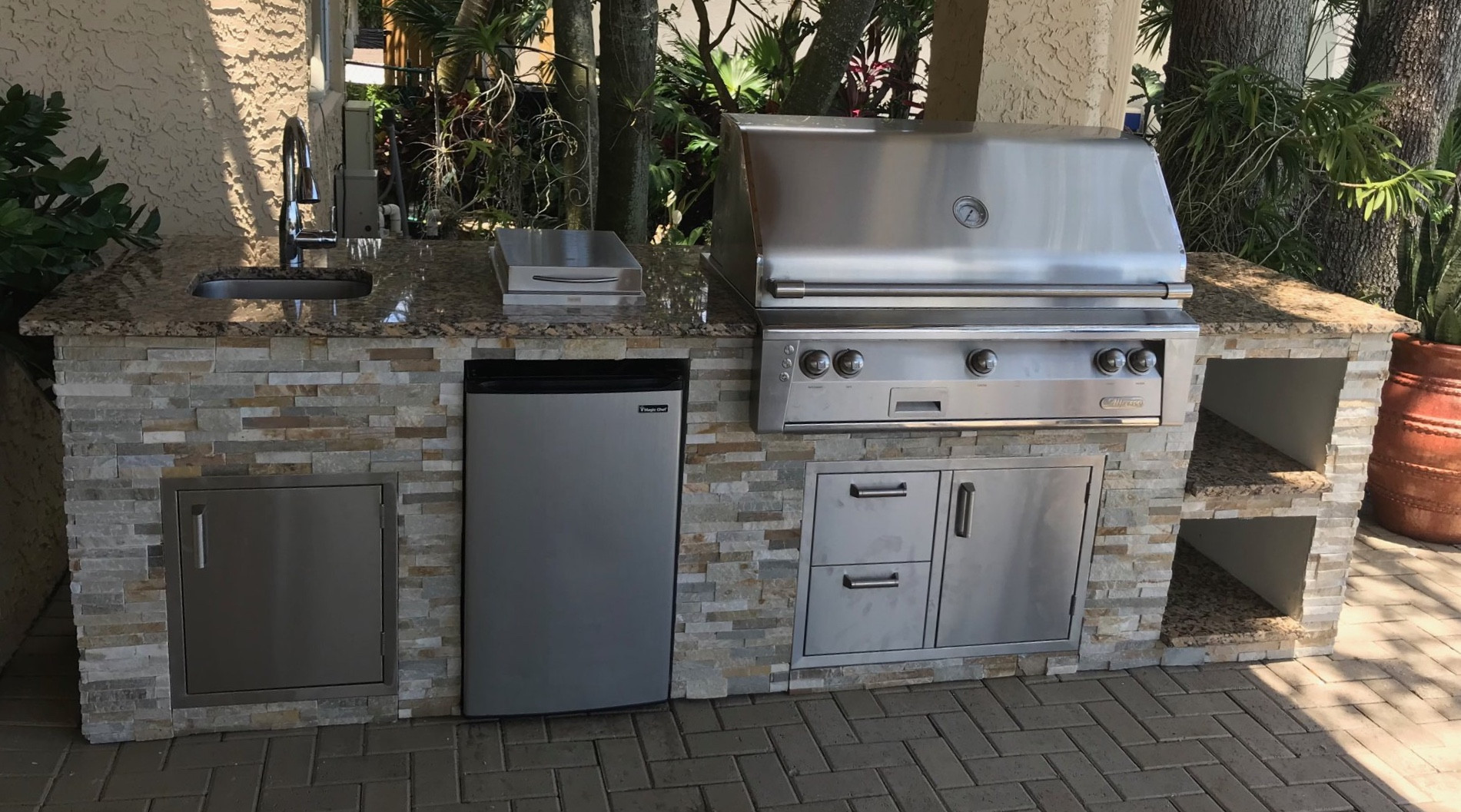 Outdoor Kitchen Appliances
 Outdoor Kitchen Checklist Choosing Appliances for your