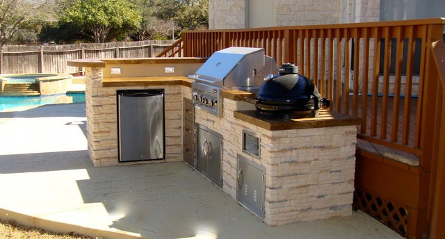 Outdoor Kitchen Austin
 Outdoor kitchen by FLO Grills Round Rock Texas