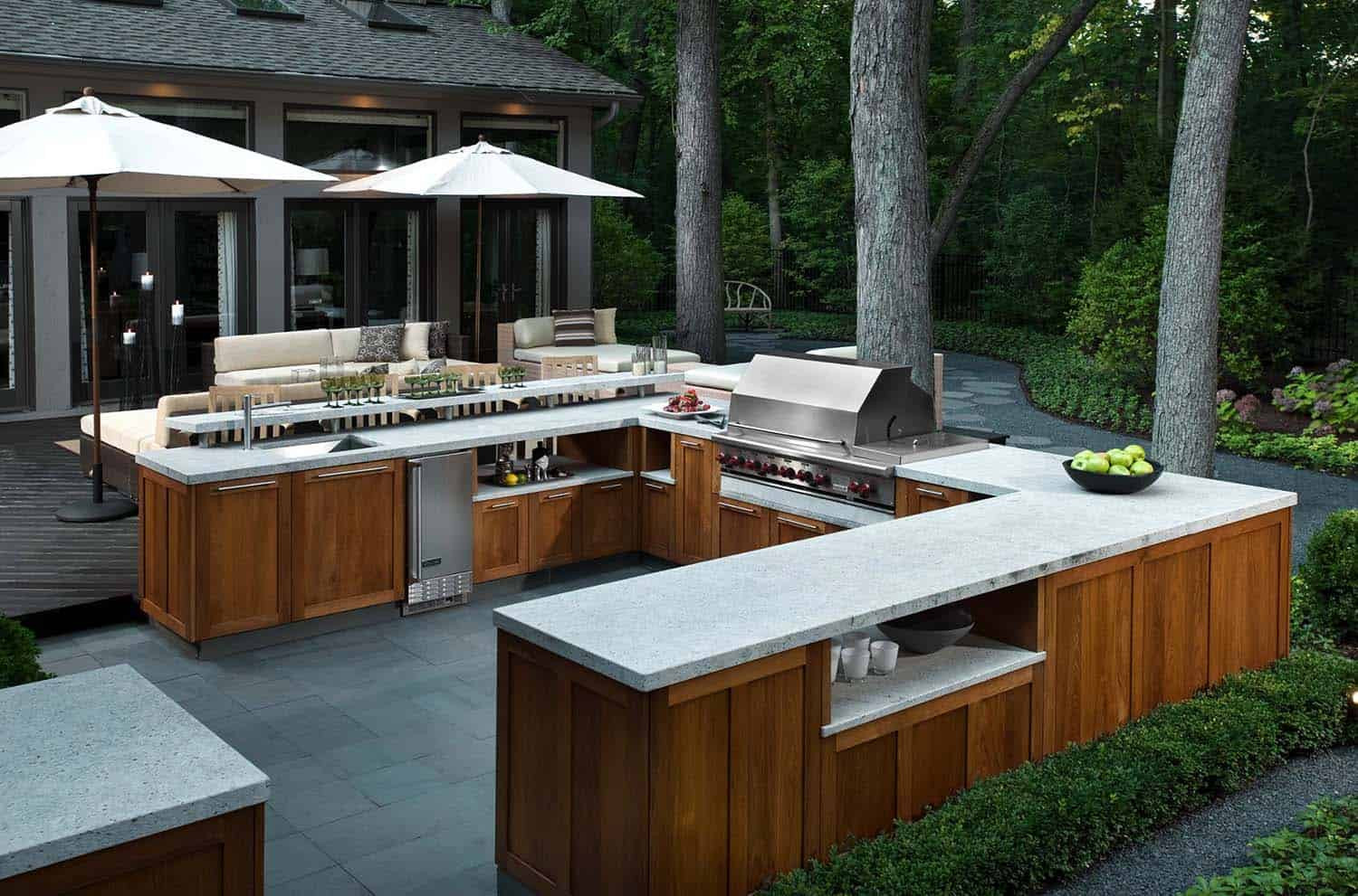 Outdoor Kitchen Bar
 20 Spectacular outdoor kitchens with bars for entertaining