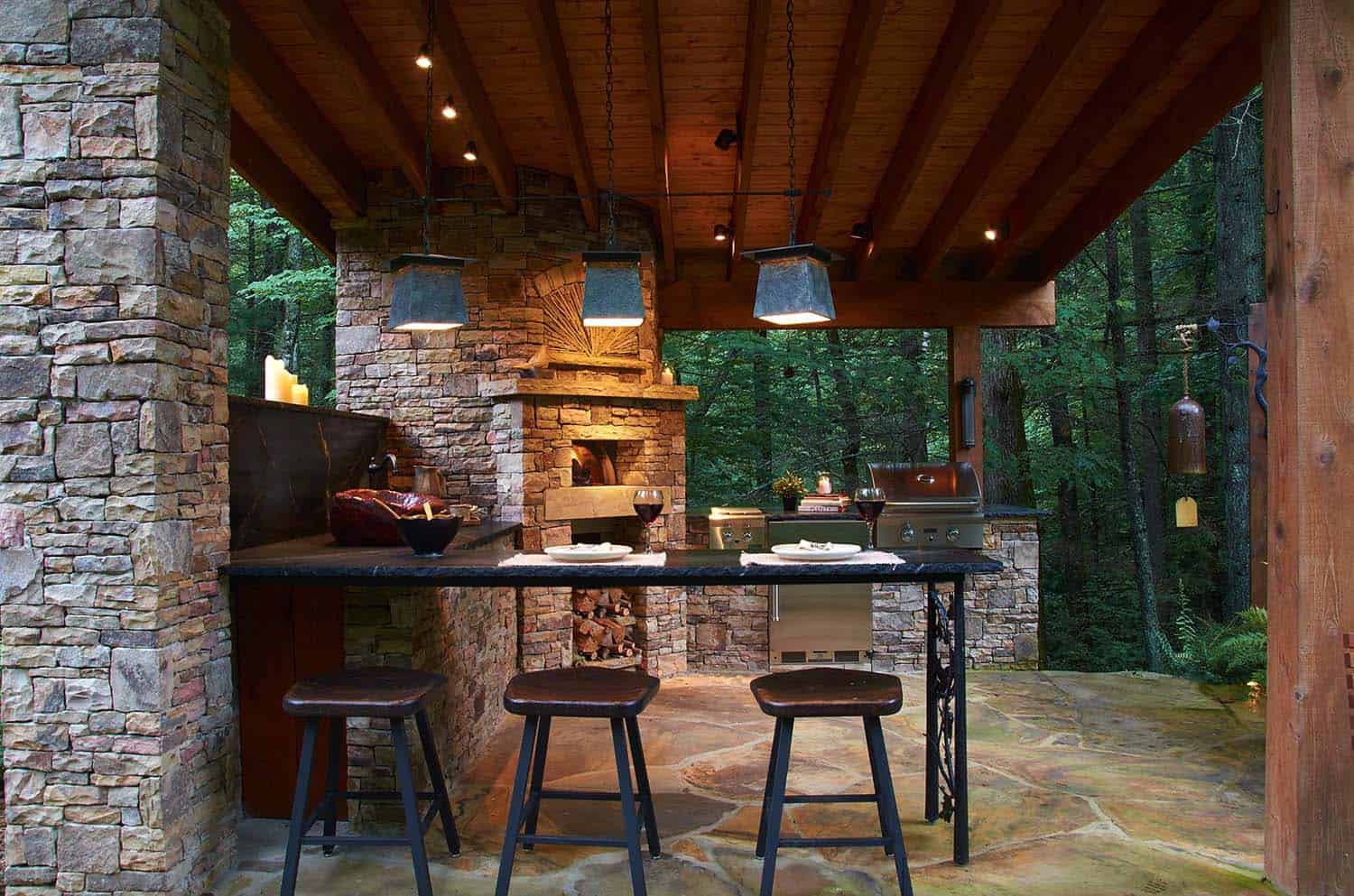 Outdoor Kitchen Bar
 20 Spectacular outdoor kitchens with bars for entertaining