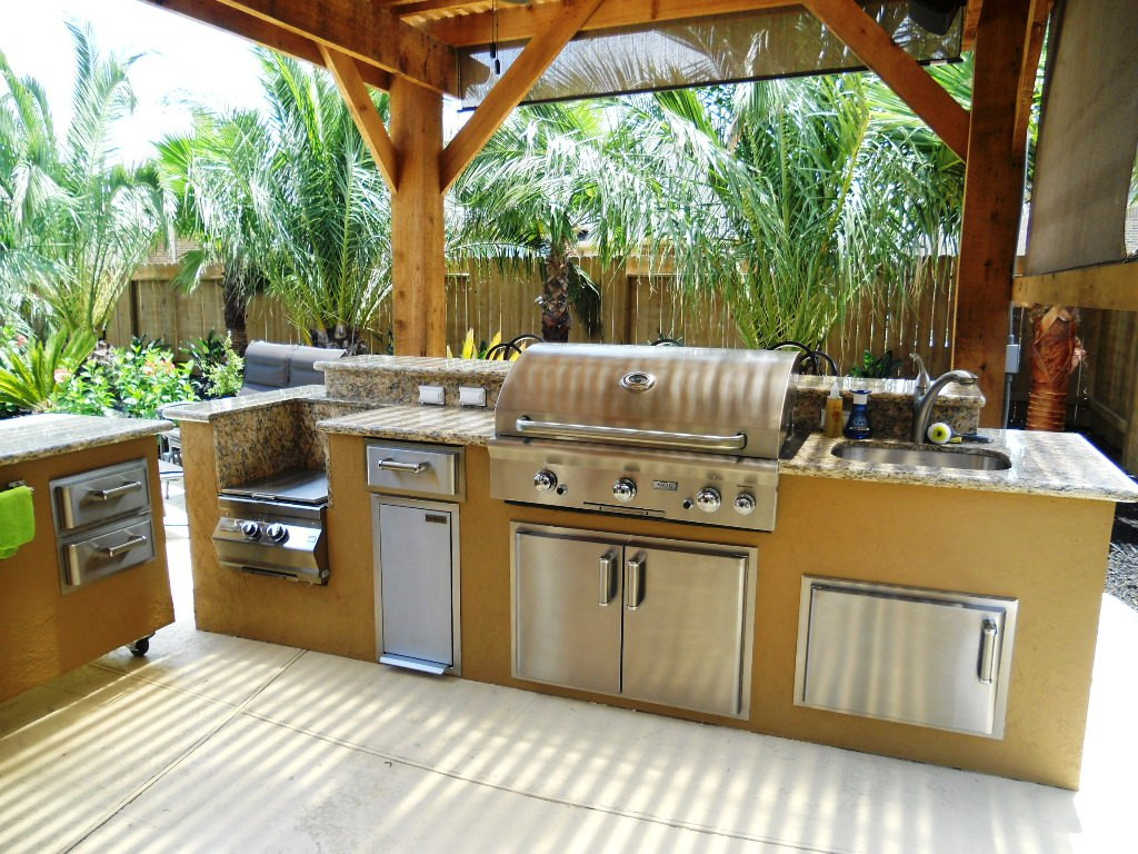 Outdoor Kitchen Builders
 Outdoor Kitchens in Houston Texas Lone Star Patio Builder