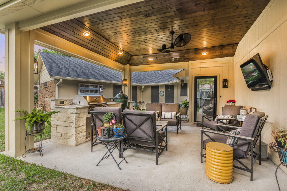 Outdoor Kitchen Covered Patio
 Patio Cover and Outdoor Kitchen in Grand Prairie Texas