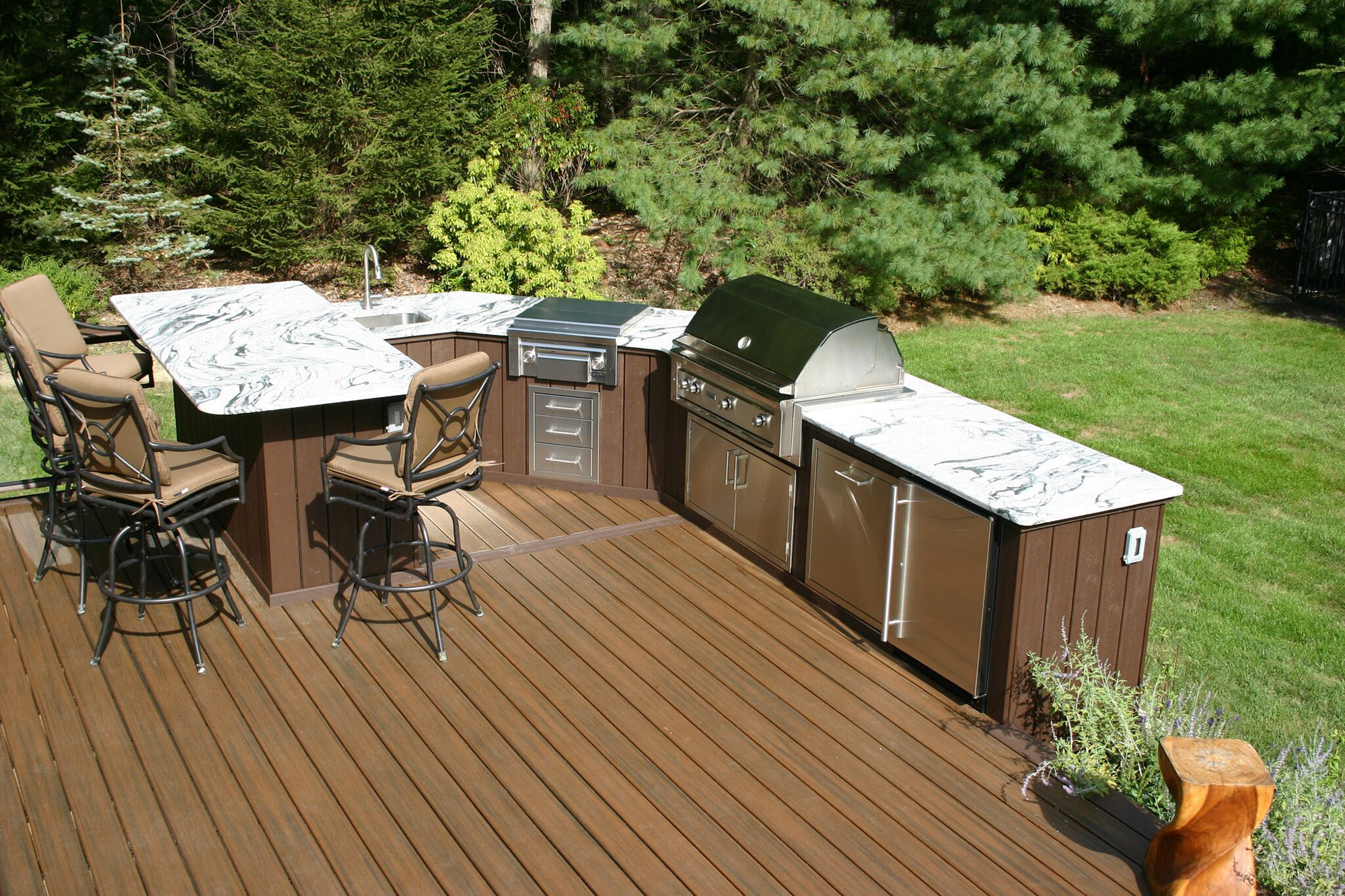 Outdoor Kitchen Deck
 Designing Outdoor Kitchens