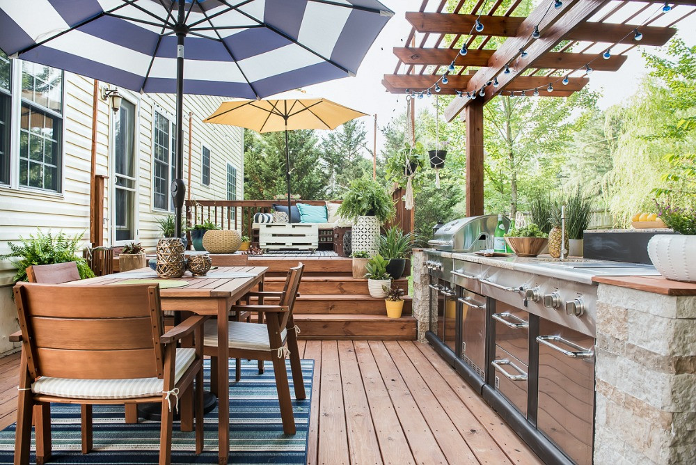 Outdoor Kitchen Deck
 An Amazing DIY Outdoor Kitchen A Simple Way to Add Style