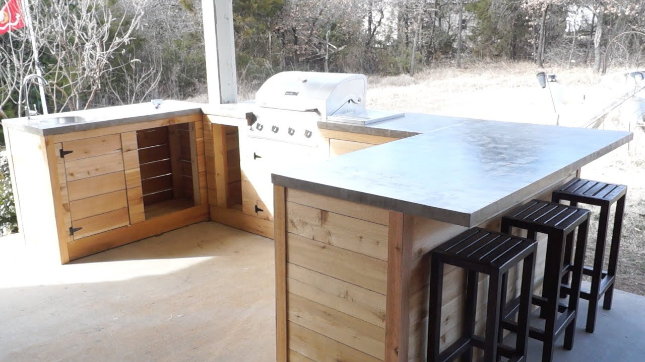 Outdoor Kitchen DIY
 DIY Modern Outdoor Kitchen and Bar Modern Builds