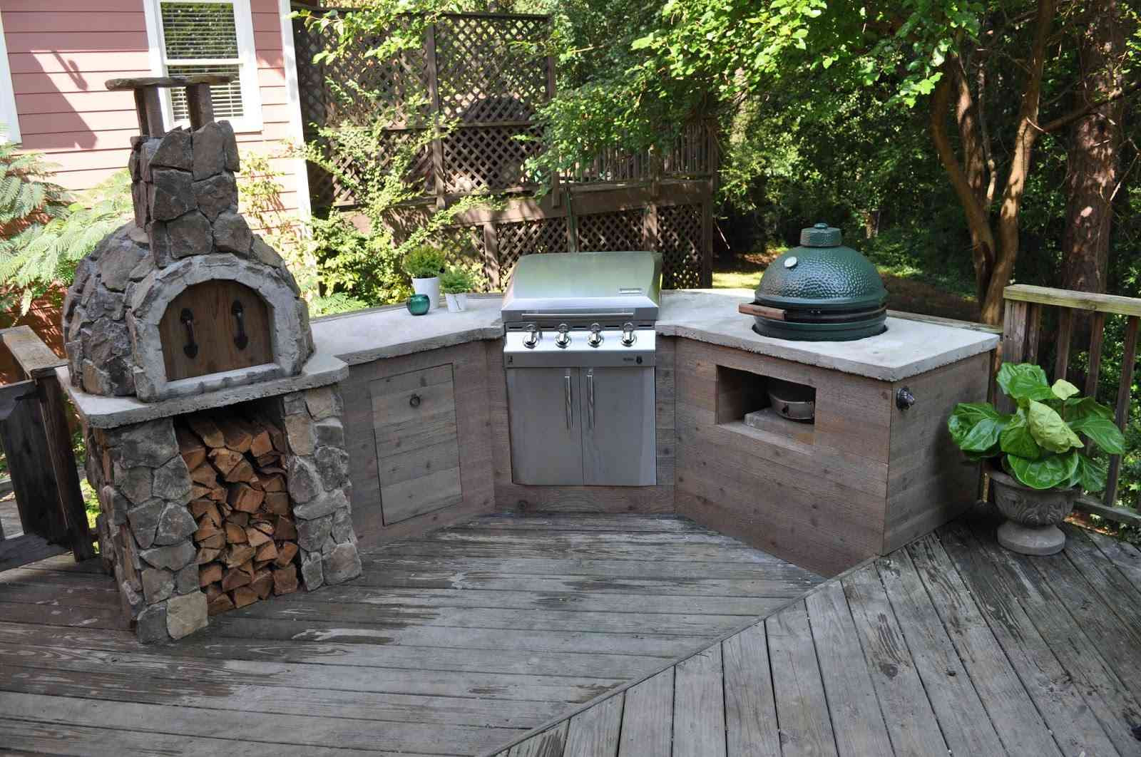 Outdoor Kitchen DIY
 8 Best DIY Outdoor Kitchen Plans