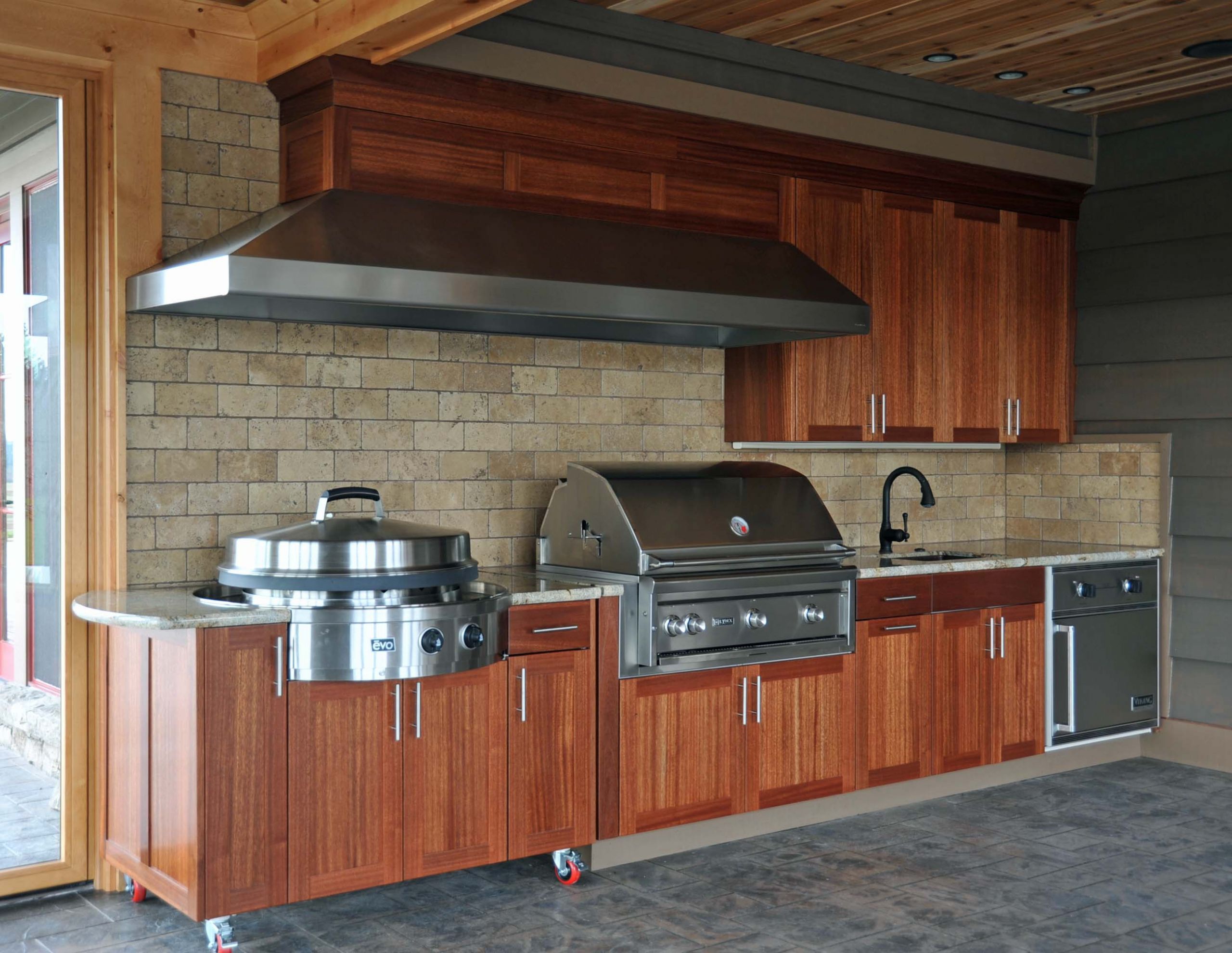 Outdoor Kitchen Doors
 Outdoor kitchen wood cabinets your best and easy outdoor