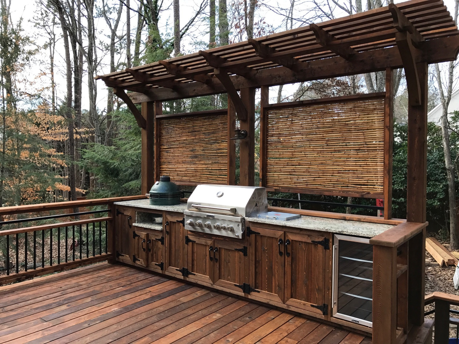 Outdoor Kitchen On Deck
 Deck Builder Marietta Roswell Alpharetta