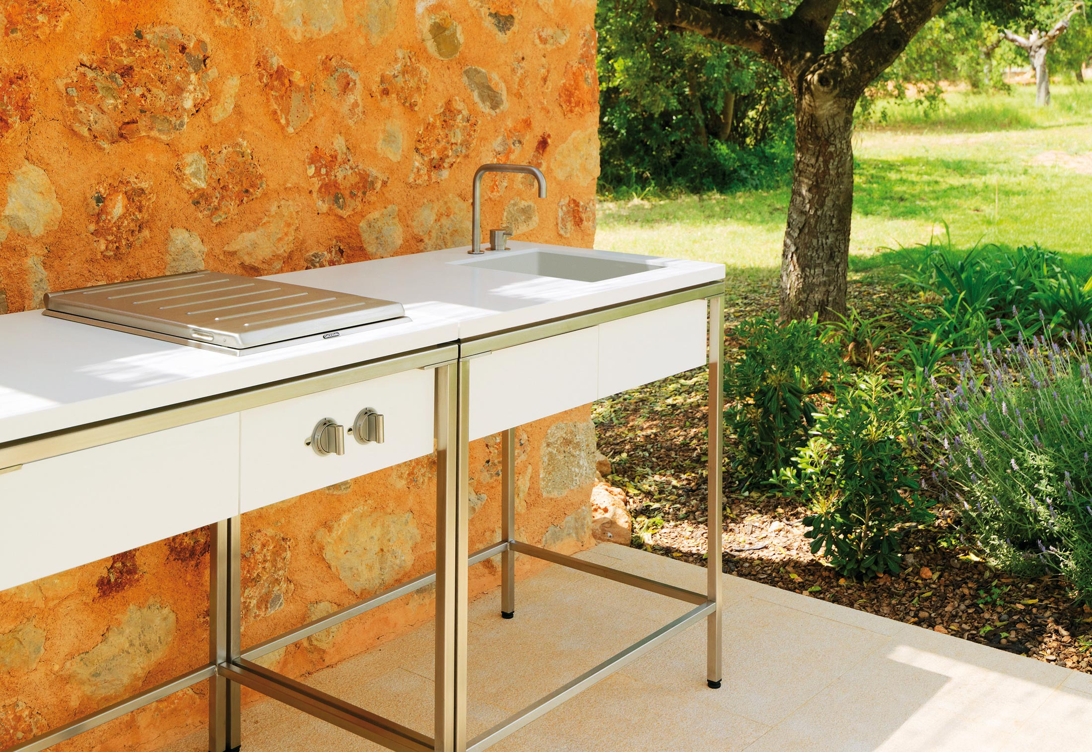 Outdoor Kitchen Sinks
 Outdoor Kitchen sink modul by VITEO
