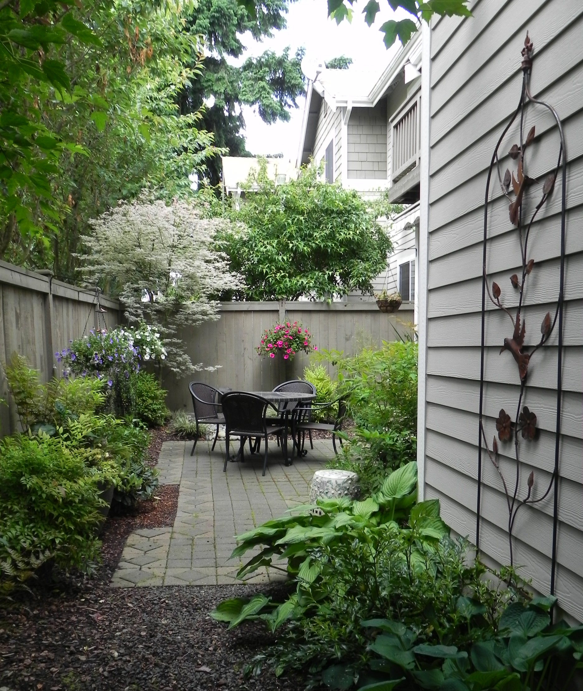 Outdoor Landscape Small Space
 lachisteradememphis Patio design thoughts For Small Yards