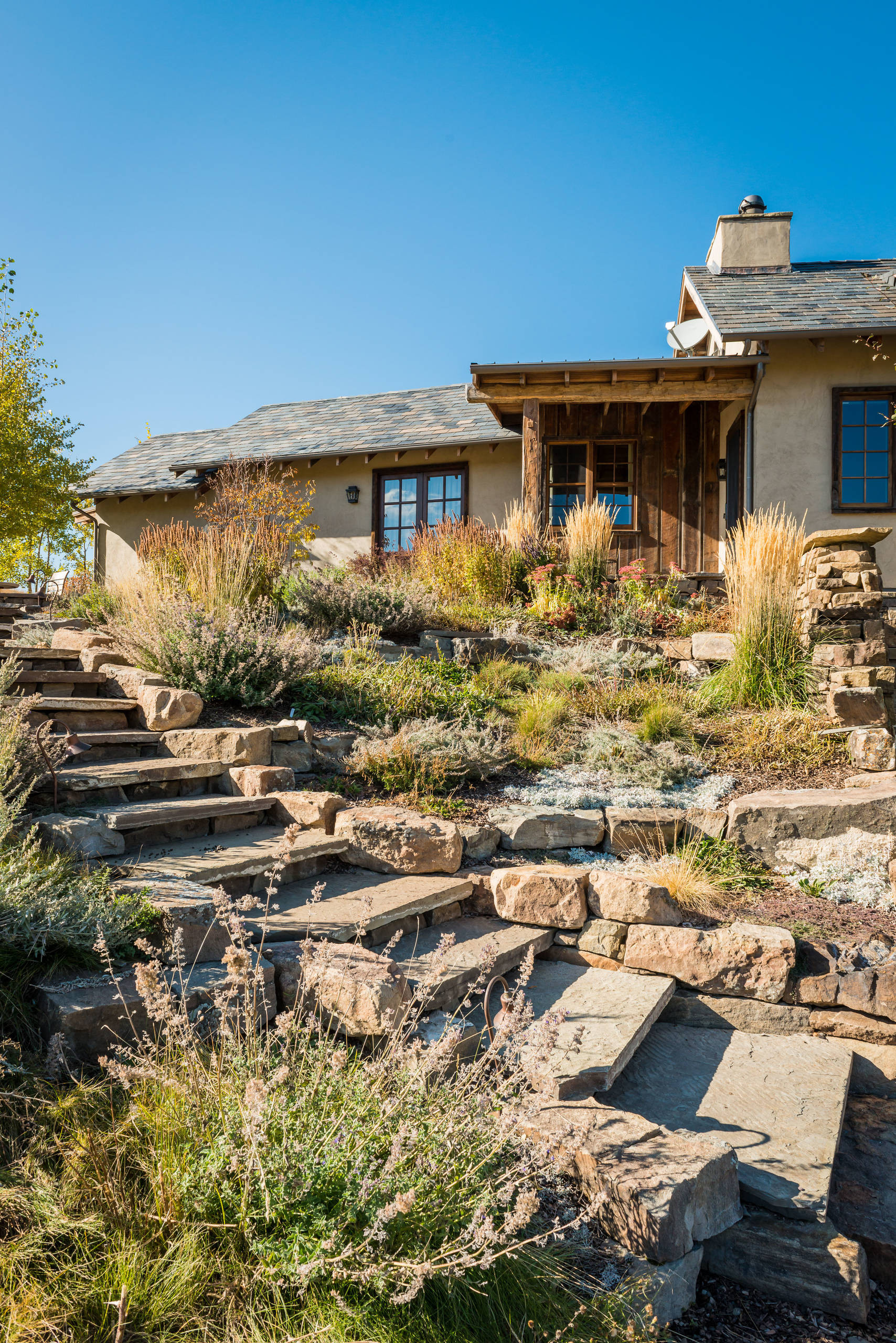 Outdoor Landscaping Ideas
 15 Stunning Rustic Landscape Designs That Will Take Your