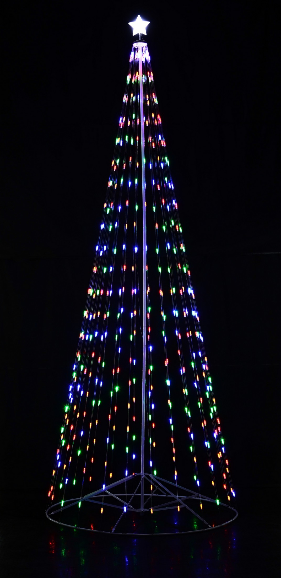 Outdoor Led Christmas Trees
 144″ 12 ft Outdoor Multi Color LED Cone Tree w Collapsible