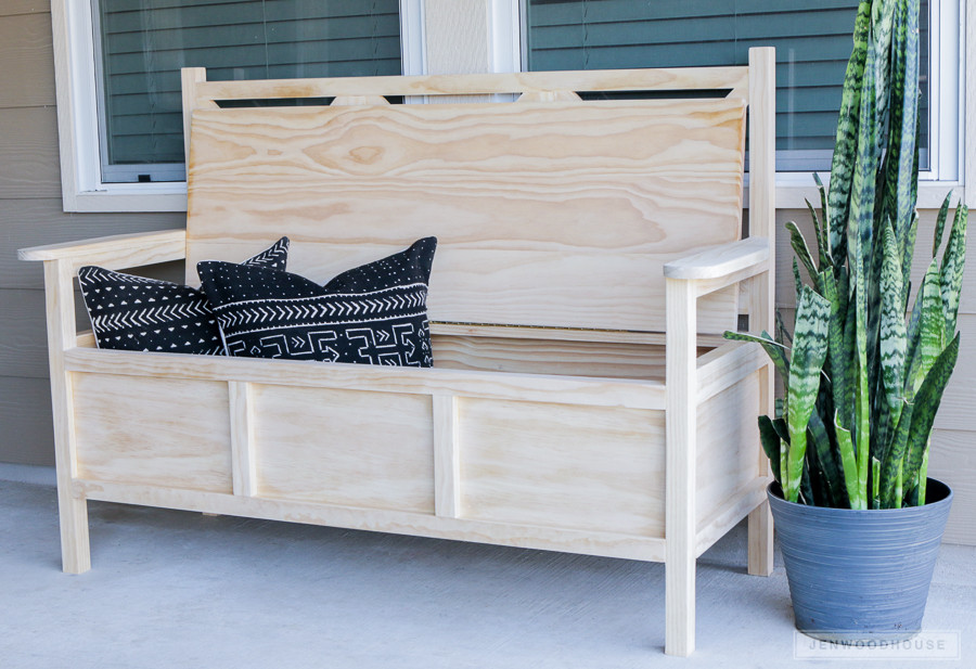 Outdoor Storage Bench DIY
 How To Build A DIY Outdoor Storage Bench