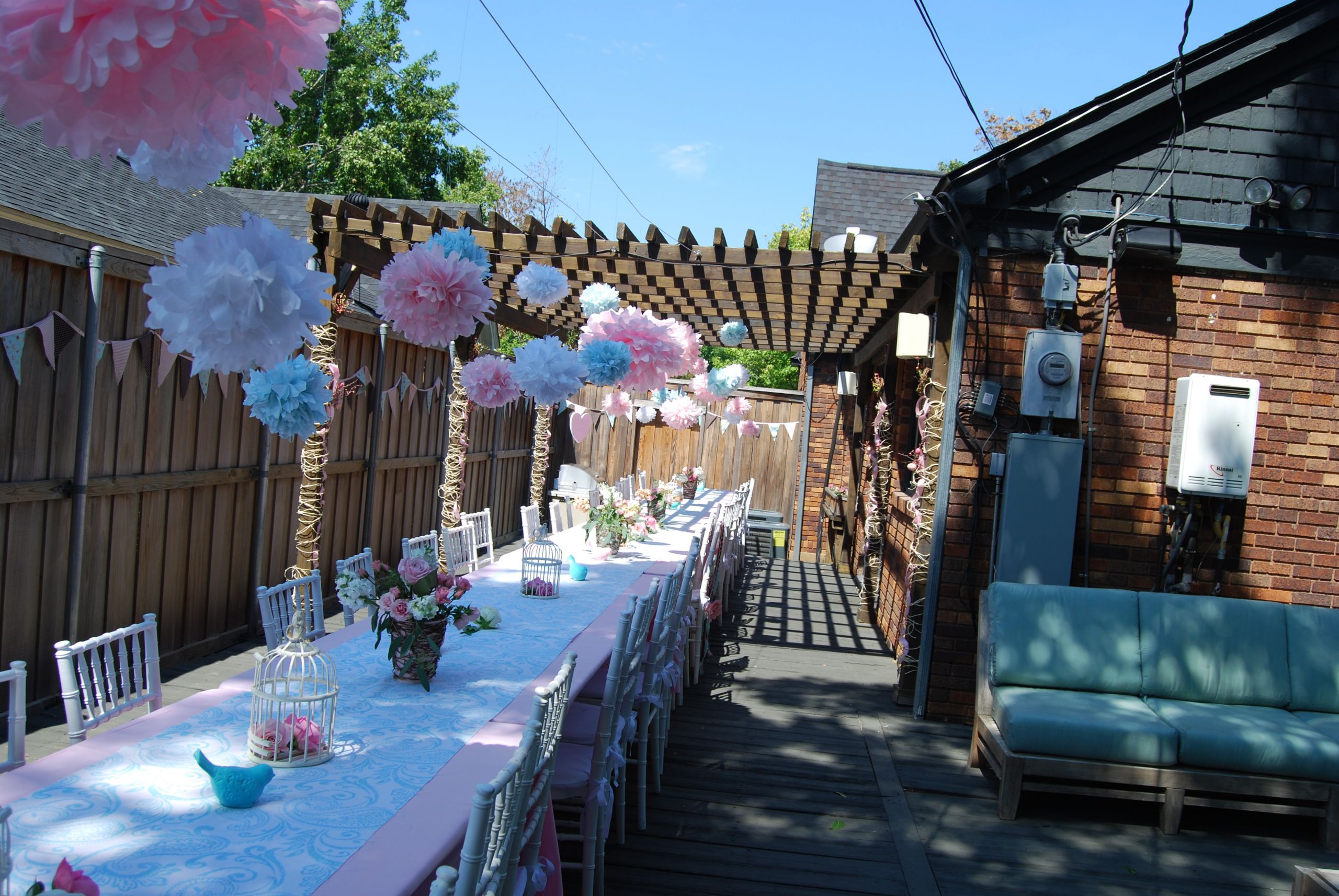 Outside Baby Shower Decoration Ideas
 Baby Bird & Bird Cage Themed Baby Shower