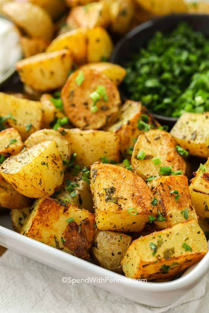 Oven Roasted Russet Potatoes
 Easy Oven Roasted Potatoes Easy to Make  Spend With