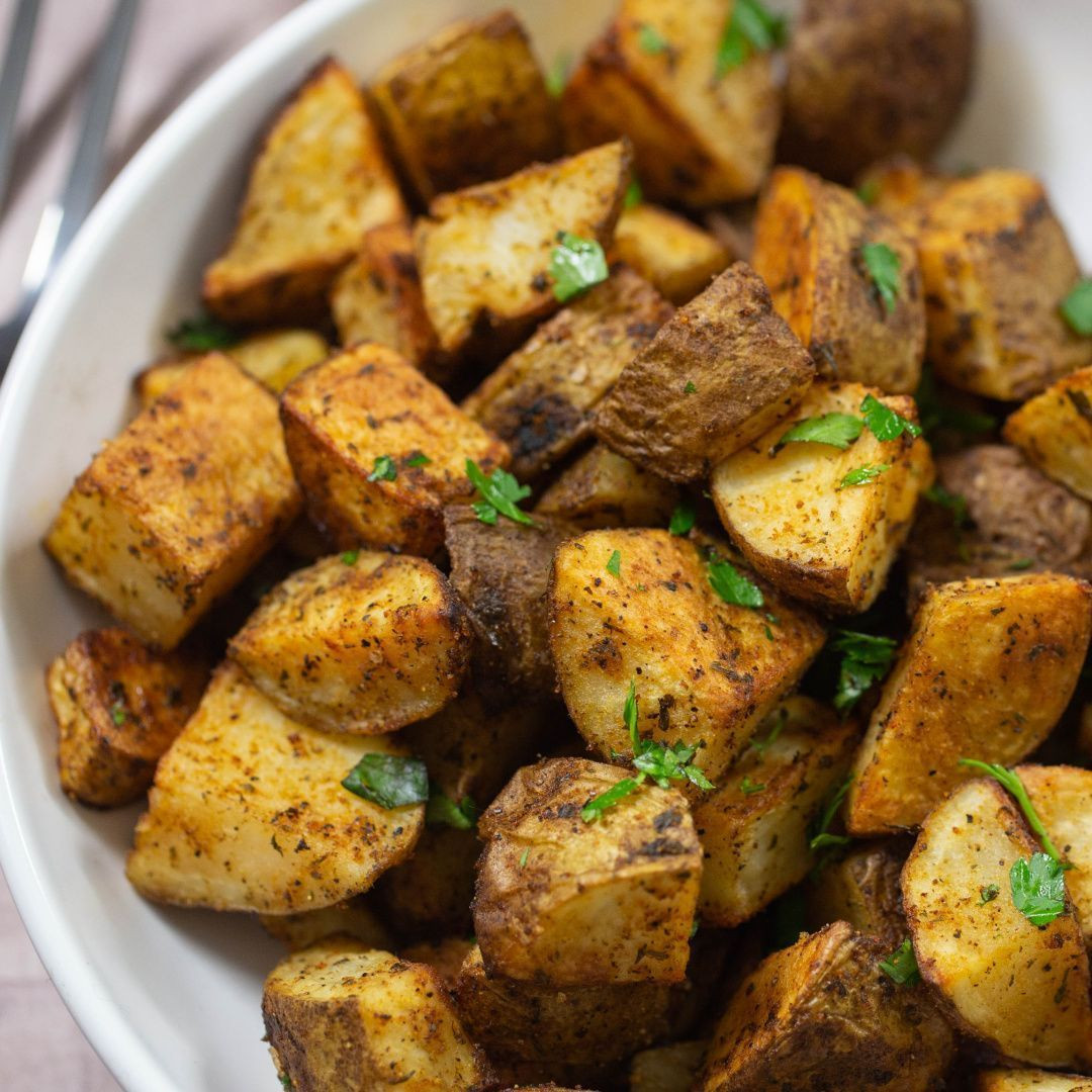 Oven Roasted Russet Potatoes
 Crispy roasted potatoes with fresh seasonings and parsley