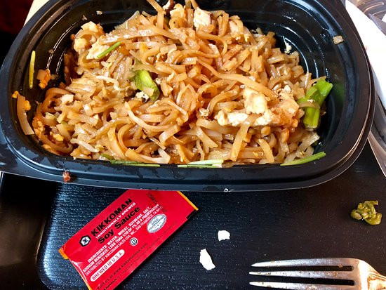 Pad Thai Pei Wei
 Honey Seared Tofu & Ve ables Extra Ve ables