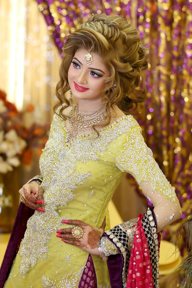 Pakistani Wedding Hairstyles
 Trendy Pakistani Bridal Hairstyles 2018 New Wedding