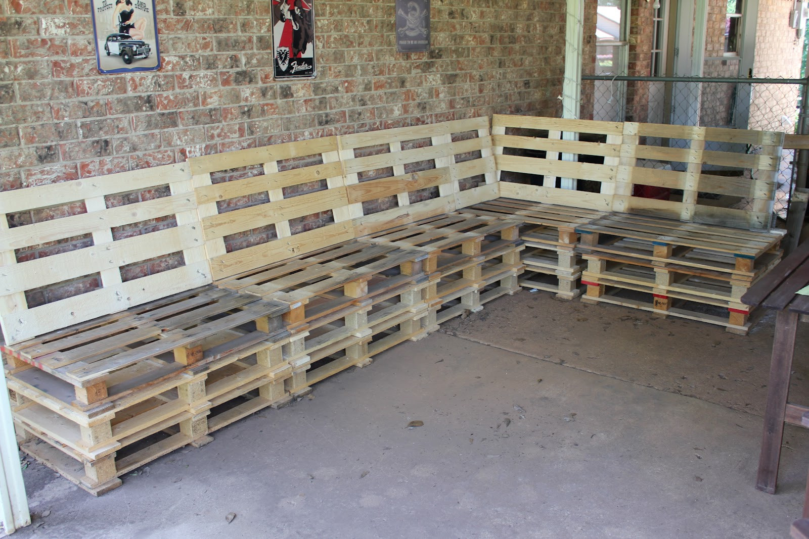 Pallet Backyard Furniture
 DIY Outdoor Patio Furniture from Pallets