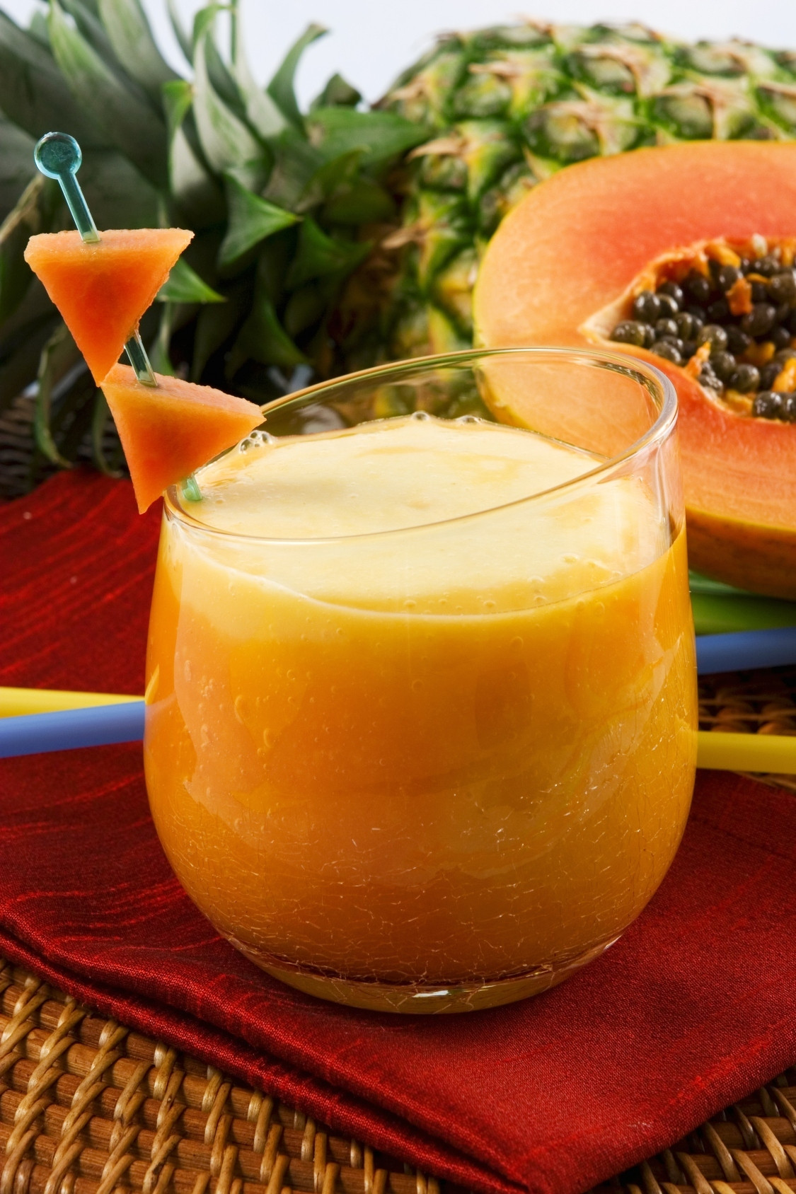Papaya Smoothies Recipe
 Papaya Sweet and Sour Detox Smoothie • Yummy Magazine