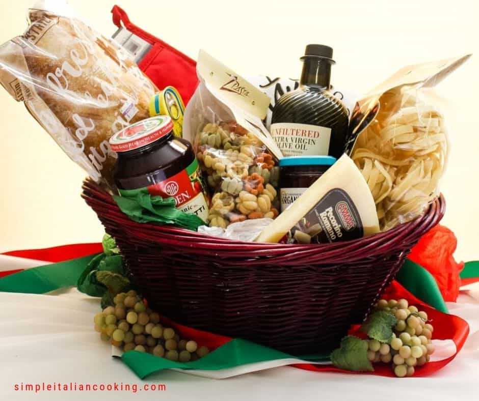 Pasta Basket Gift Ideas
 Over 25 Creative Italian Gift Basket Ideas for Christmas