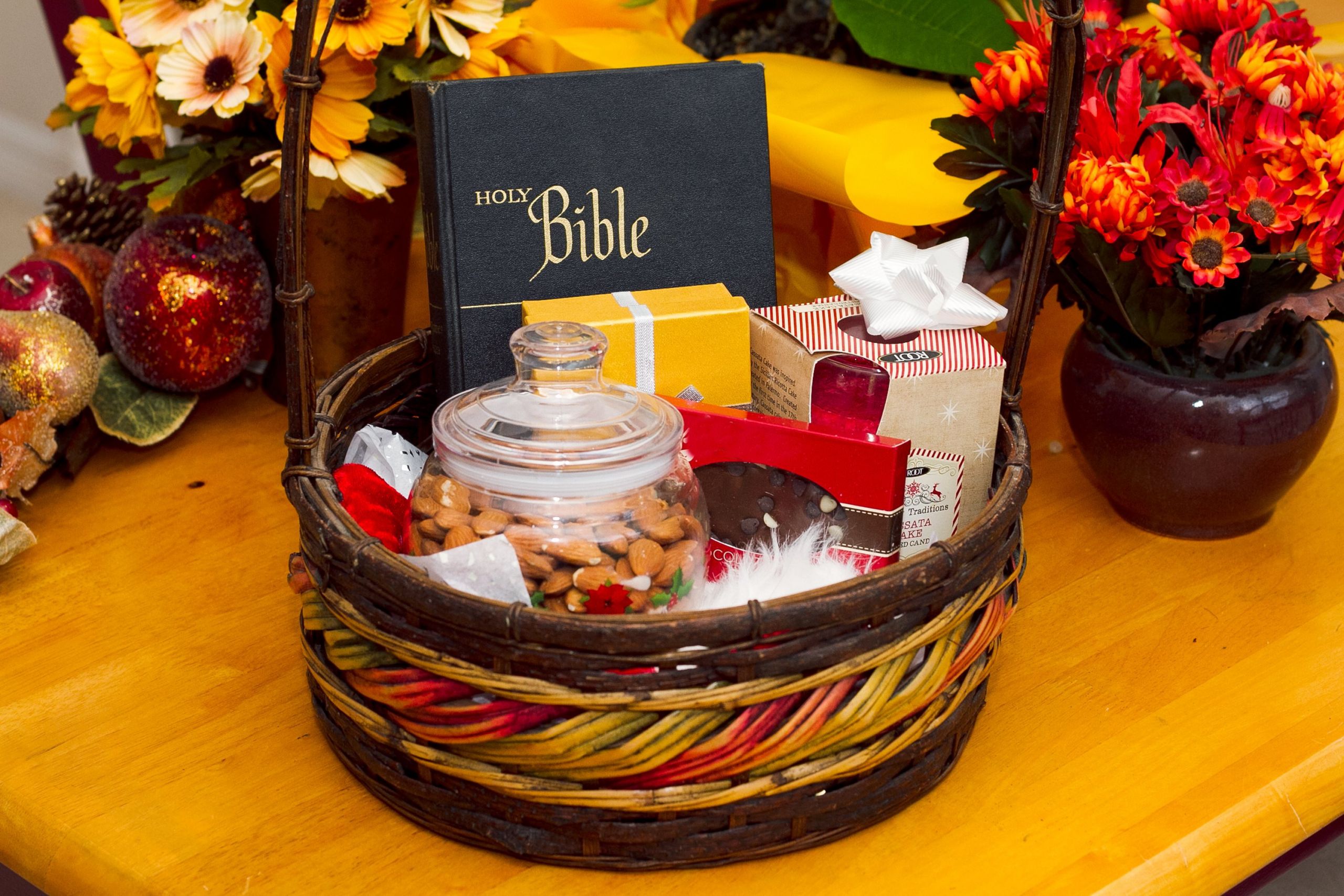 Pastoral Anniversary Gift Ideas
 Gift Basket Ideas for Pastors with