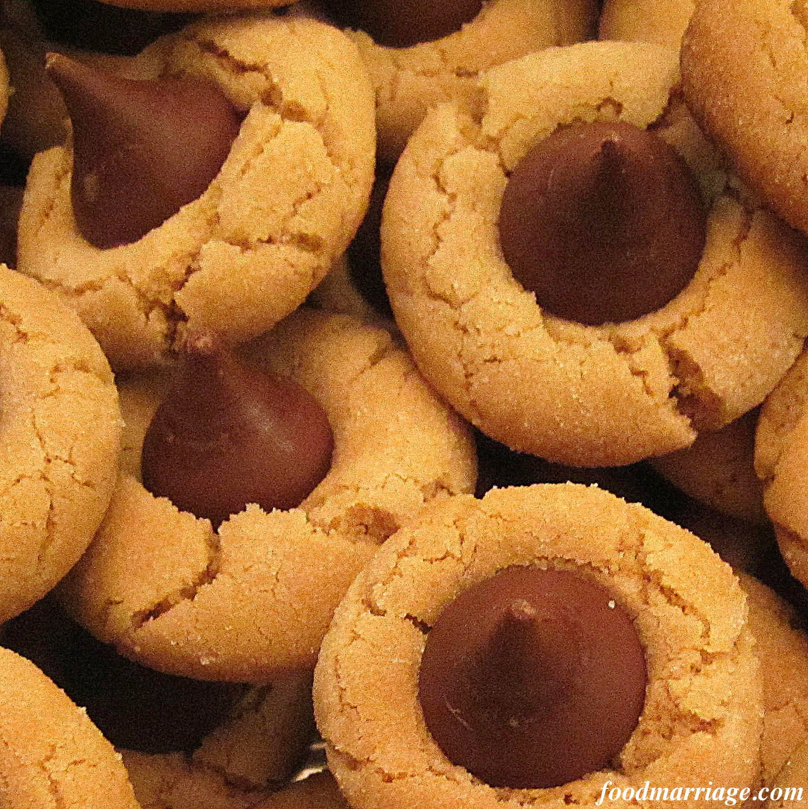 Peanut Butter Cookies With Kiss
 Kelly s Peanut Butter Kiss Cookies