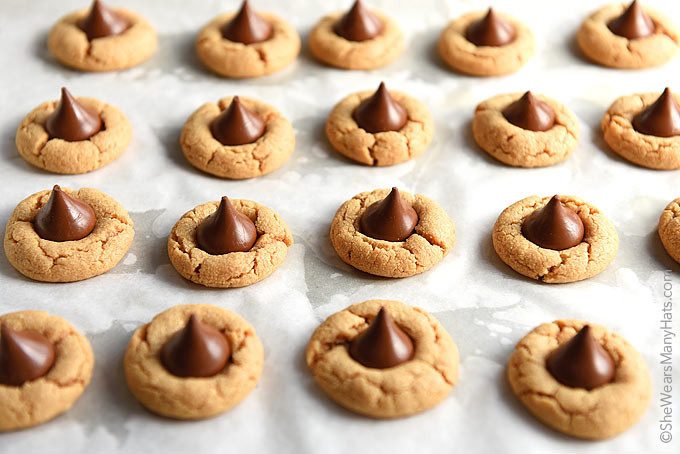 Peanut Butter Cookies With Kiss
 Peanut Butter Blossoms Recipe