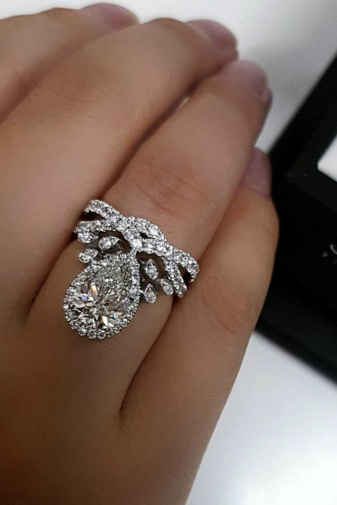 Pear Shaped Engagement Rings With Wedding Bands
 27 Stunning Pear Shaped Engagement Rings