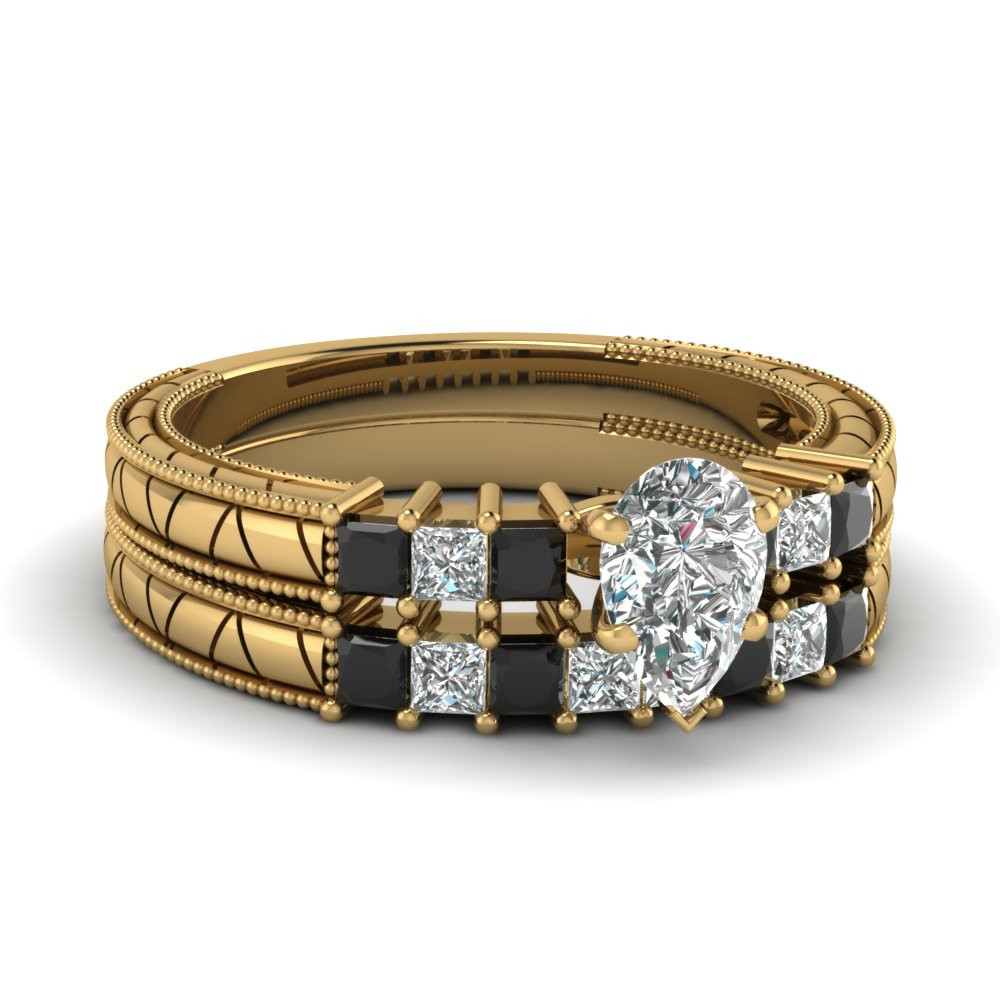 Pear Shaped Wedding Ring Sets
 Pear Shaped Petite Vintage Wedding Ring Set With Black