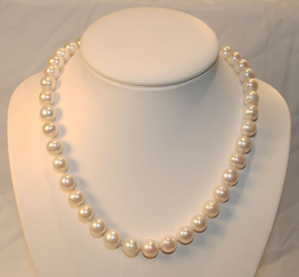 Pearl Necklace Value
 18" GENUINE 10MM WHITE PEARL NECKLACE W PINK HUE & WHITE