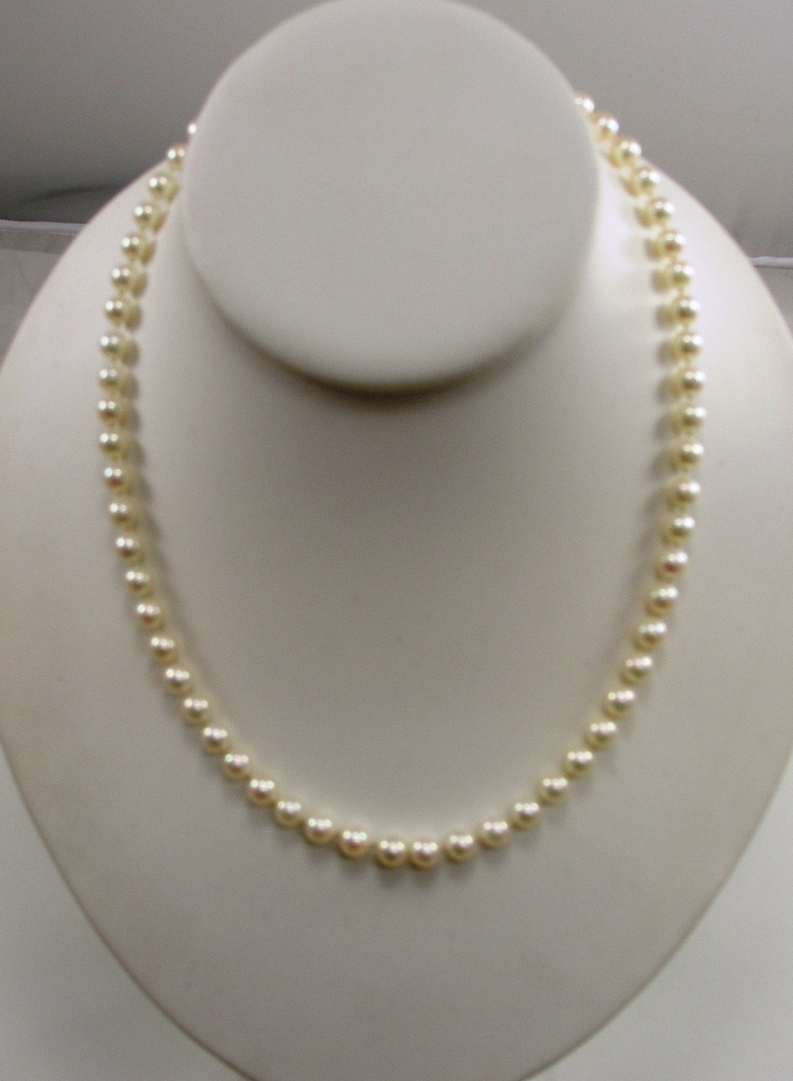 Pearl Necklace Value
 Pearl Necklace Woman Fashion NicePriceSell