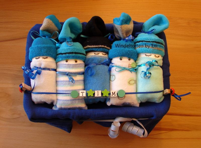 Personal Baby Shower Gift Ideas
 Unique Boy Diaper Cakes boy diaper t ideas with