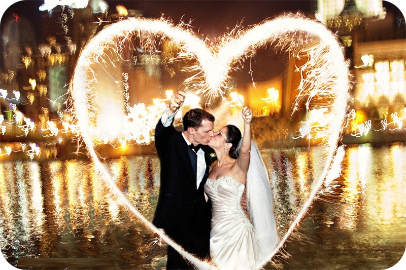 Photographing Sparklers At A Wedding
 How To Pull f A Missouri Wedding Sparkler Send f Our