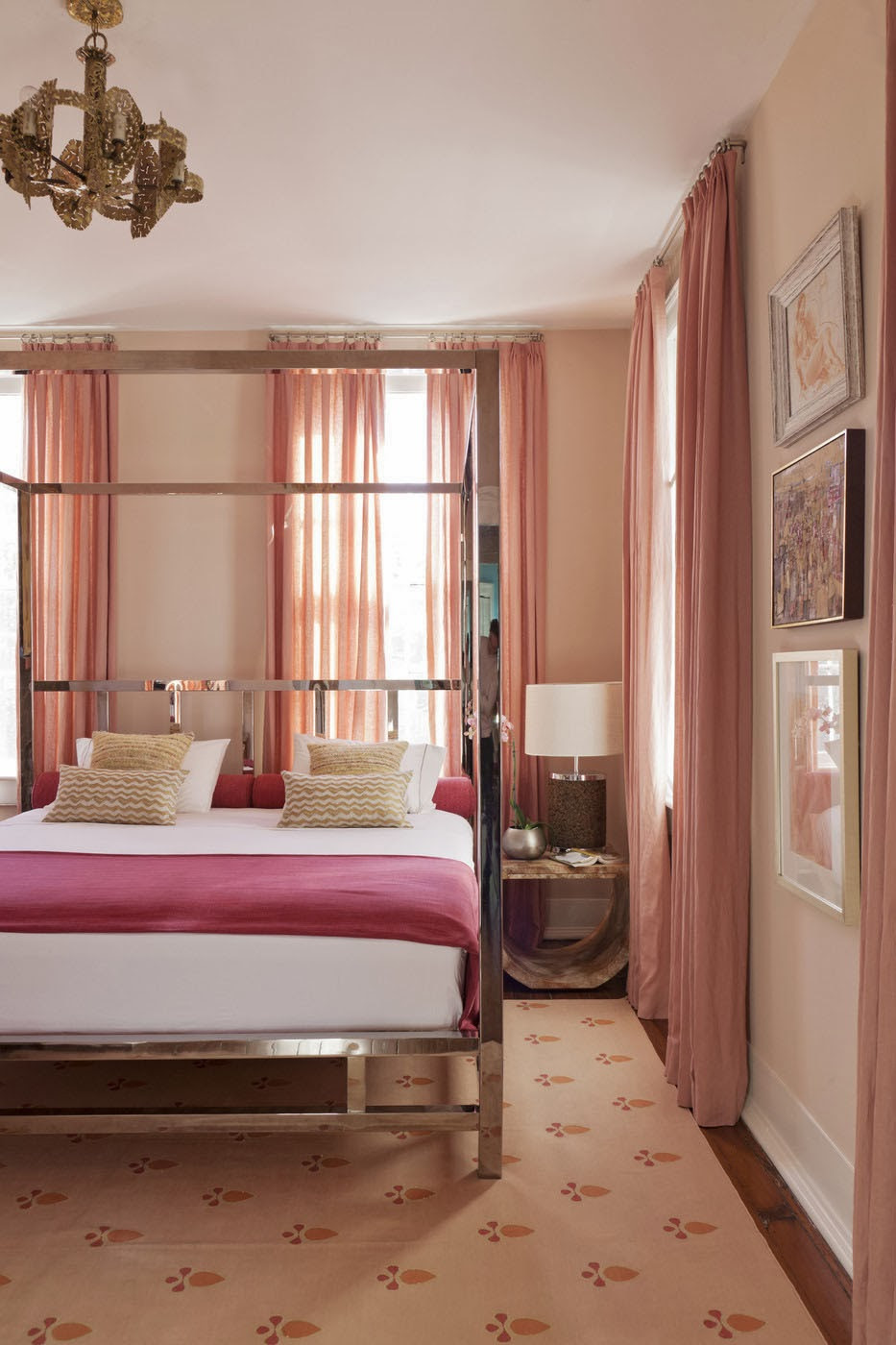 Pink Bedroom Walls
 10 Calming Bedrooms with Analogous Color Schemes