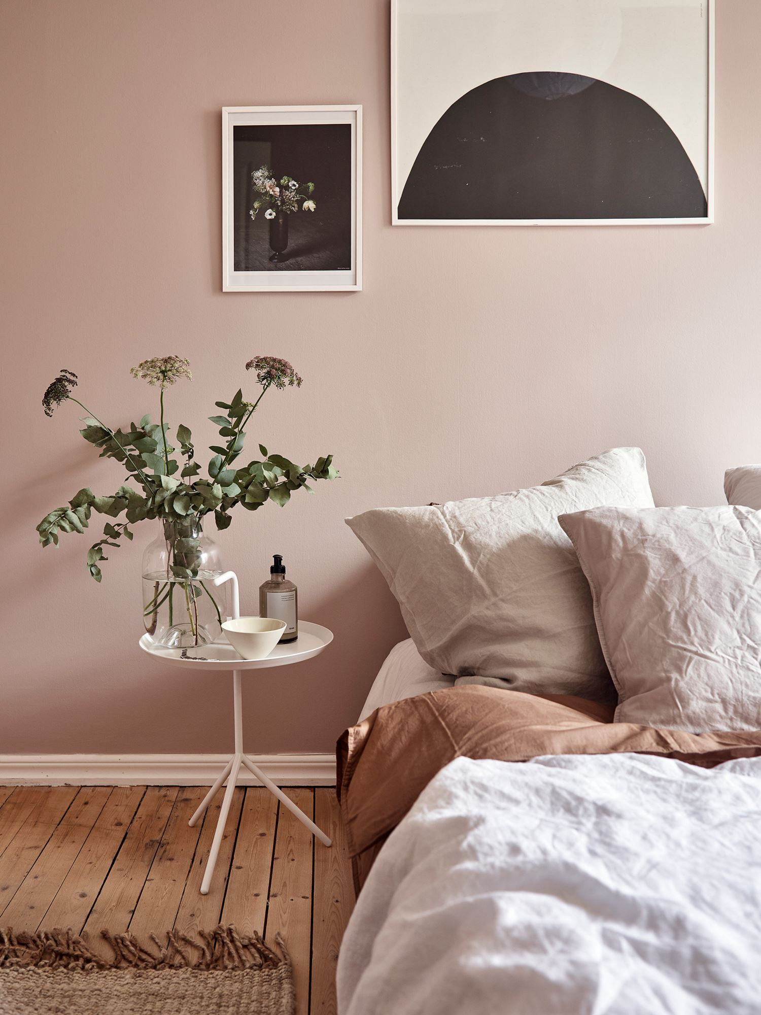Pink Bedroom Walls
 Dusty pink bedroom walls COCO LAPINE DESIGNCOCO LAPINE