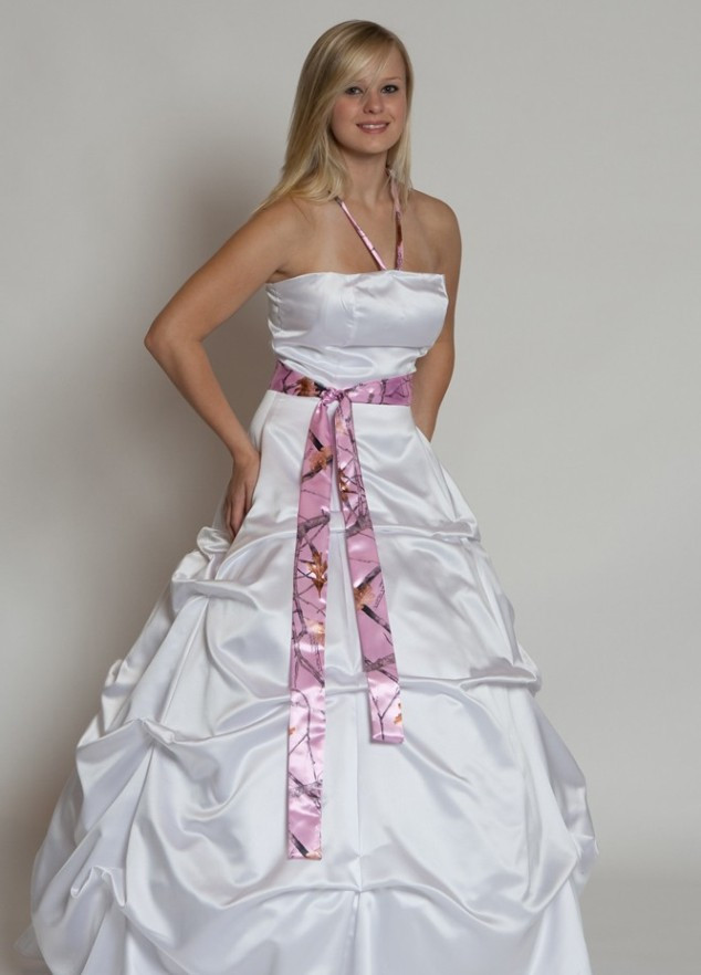 Pink Camo Wedding Dress
 Pink Camo Wedding Ideas