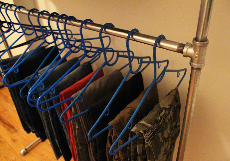 Pipe Clothes Rack DIY
 DIY Pipe Clothing Rack