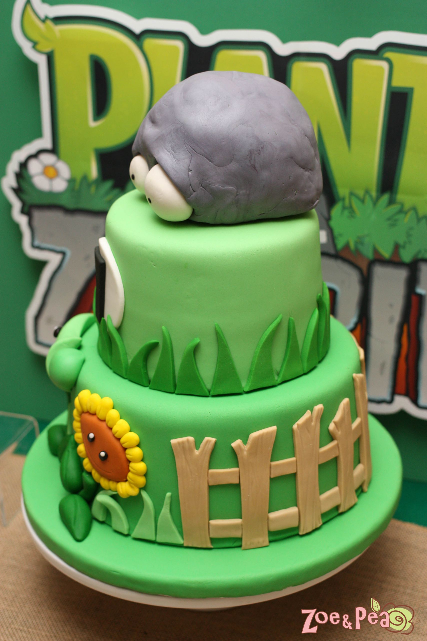 Plants Vs Zombies Birthday Cake
 Plants Vs Zombies Birthday