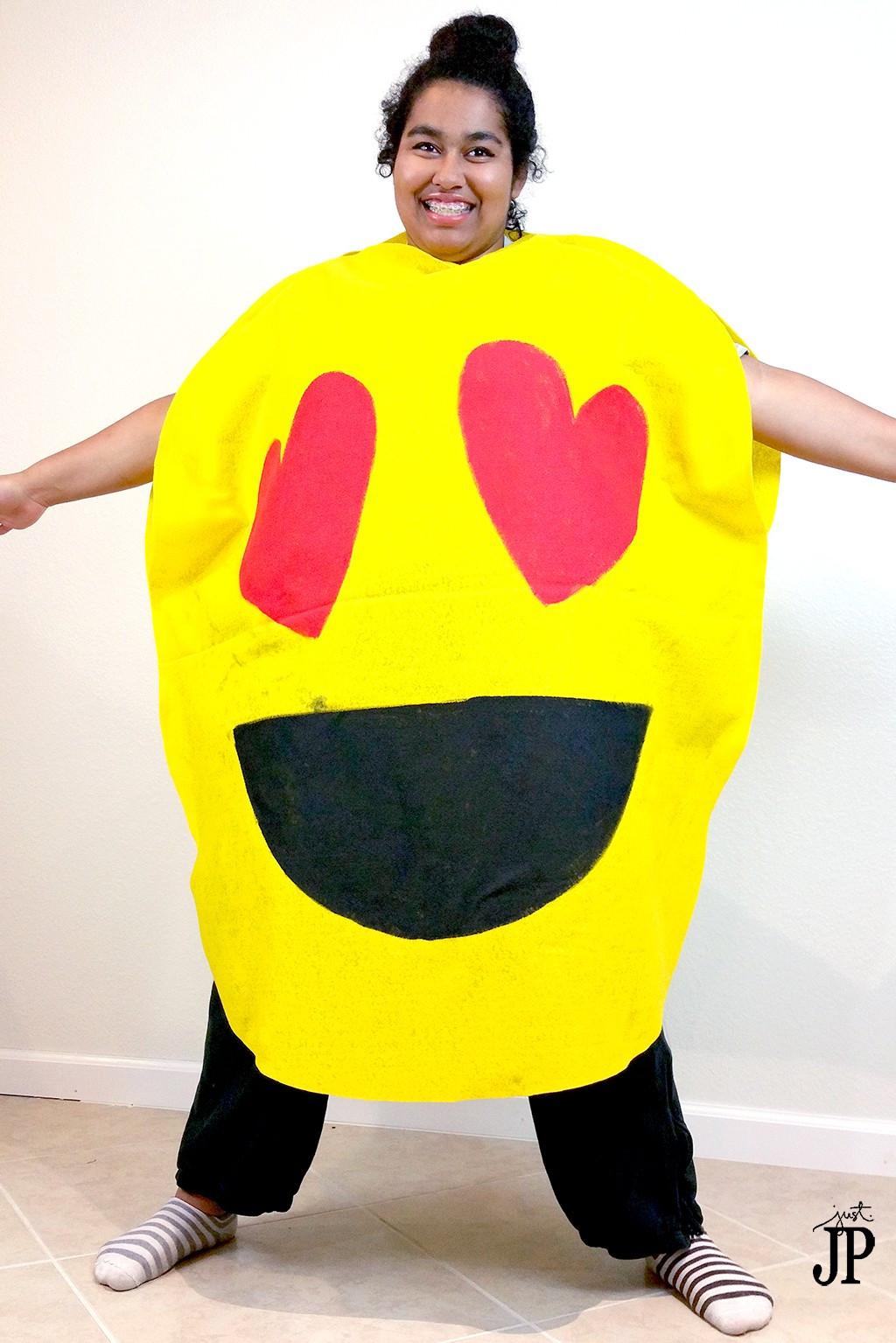 Poop Emoji Costume DIY
 TWO No Sew DIY Emoji Costumes for Under $25 JPHalloween