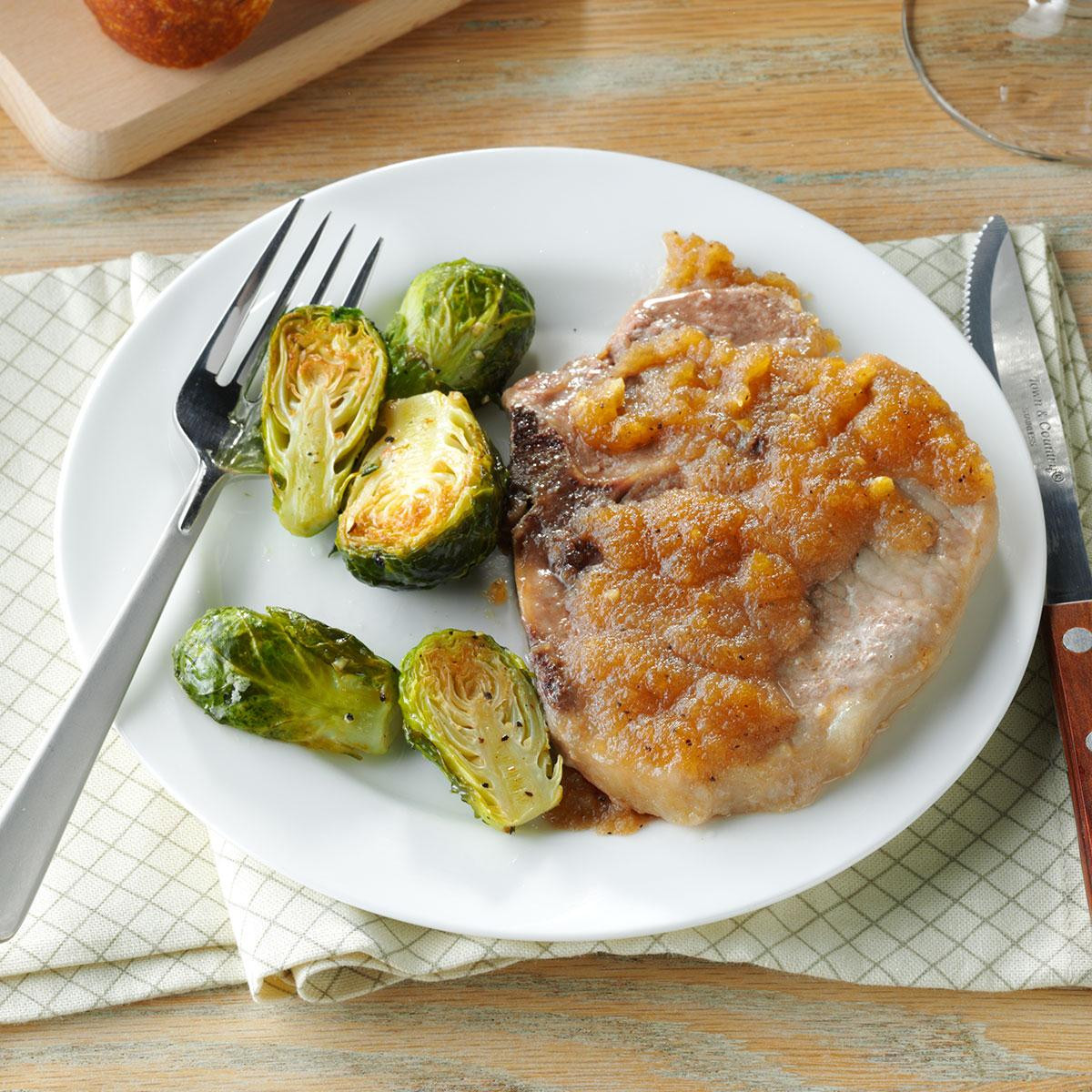 Pork Chops And Apple Sauce
 Applesauce Glazed Pork Chops Recipe