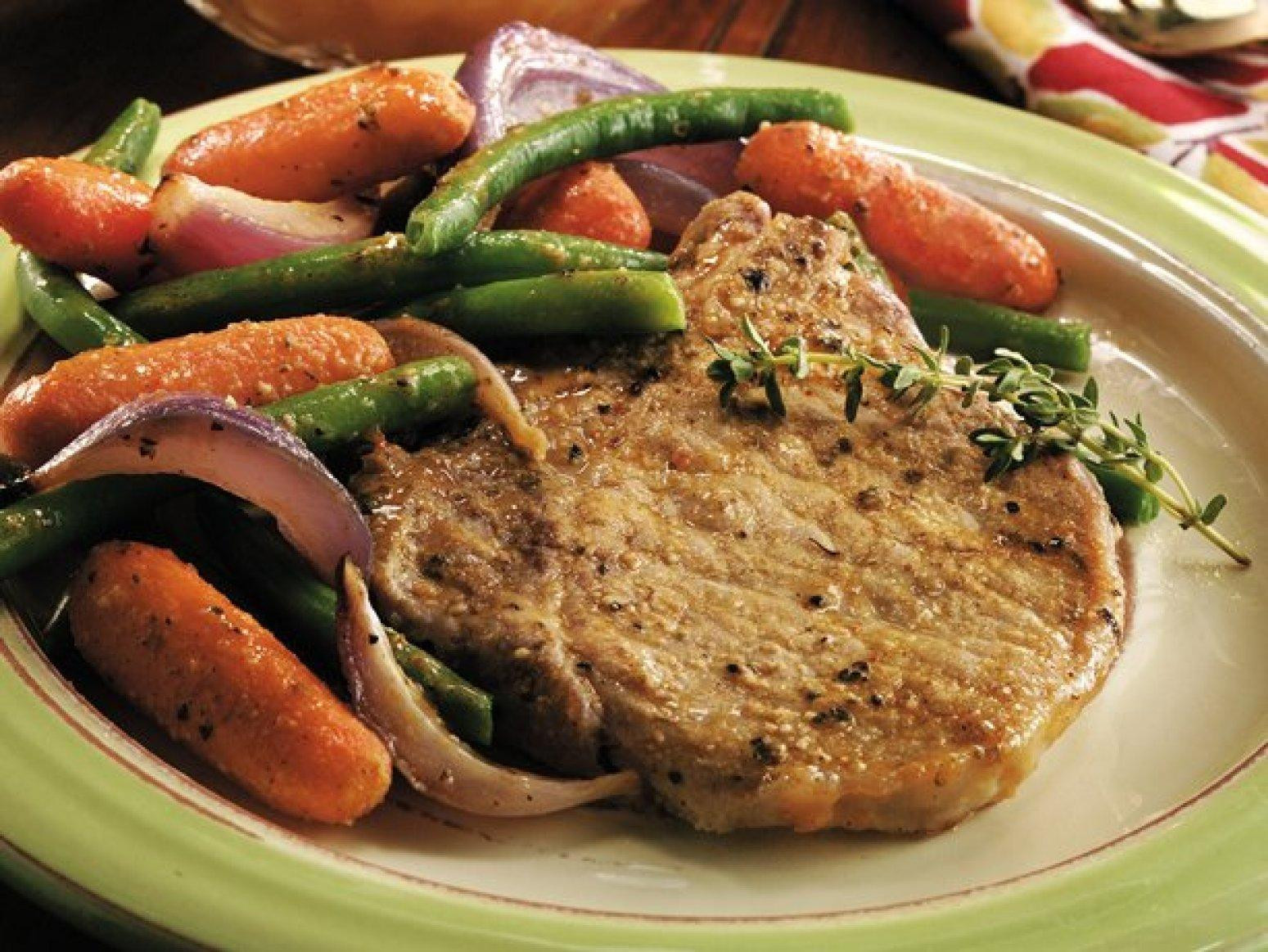 Pork Chops And Vegetables
 Oven Roasted Pork Chops and Ve ables Recipe
